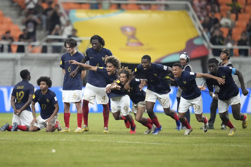 франция обърна мали играе титлата световното първенство футбол