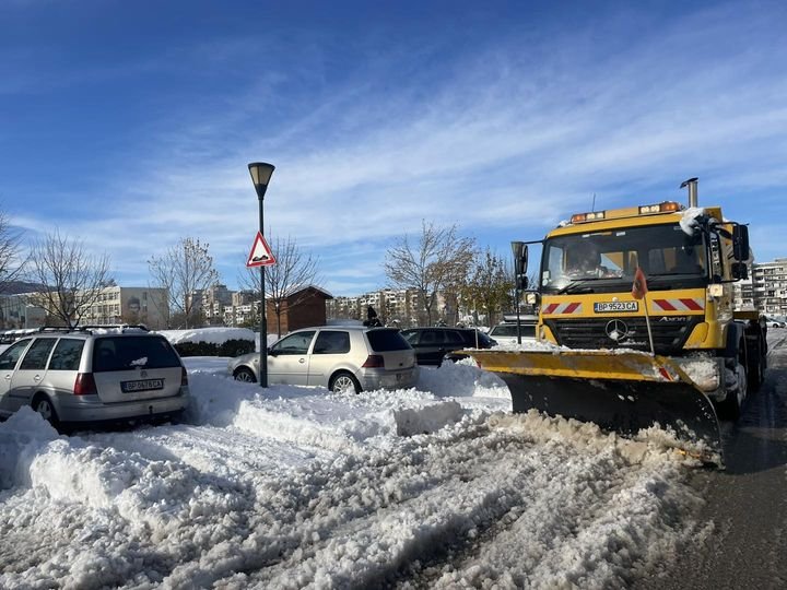 След снежната блокада: Обстановката във Врачанско се нормализира
