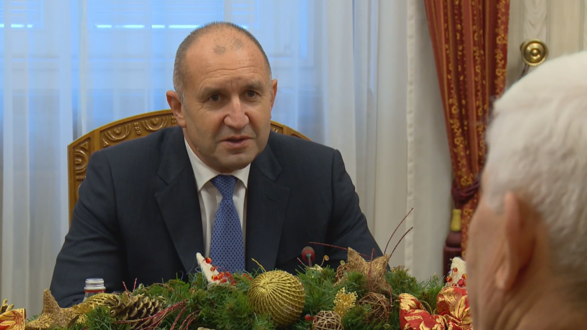 Президентът Румен Радев заяви, че политиците не трябва да губят