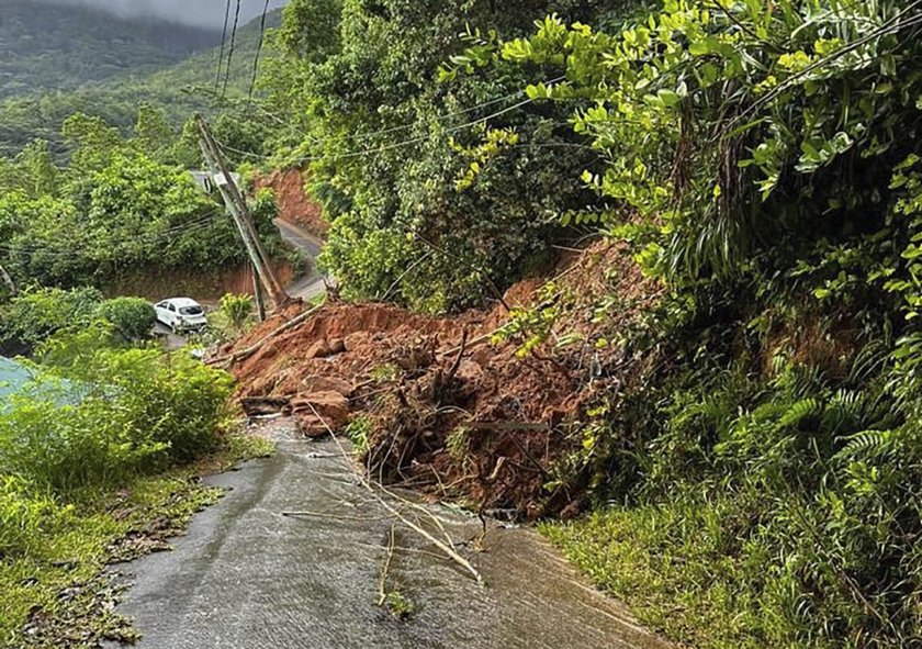 Извънредно положение на Сейшелите заради наводнения и взрив в склад за експлозиви