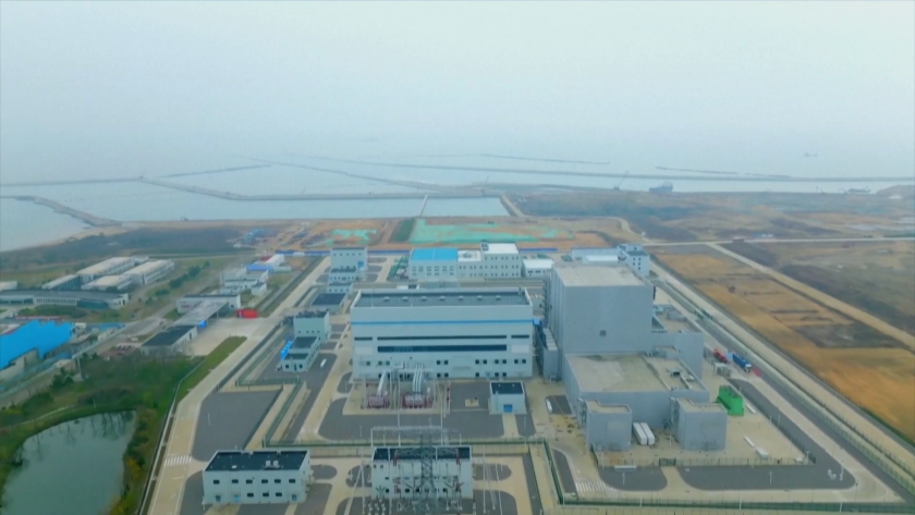 Китай пусна в редовна експлоатация първата в света ядрена централа