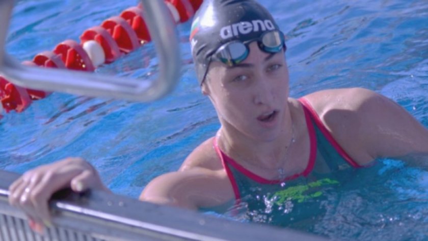 диана петкова плува финалите 200 метра съчетано европейското
