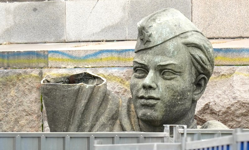 Обрат по казуса с Паметника на Съветската армия. Министерството на