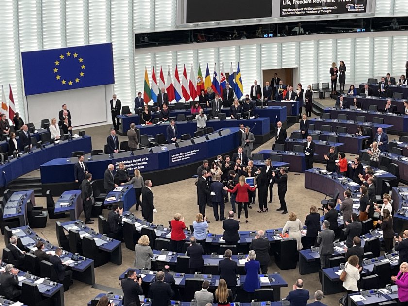 Махса Амини и движението Жени, живот, свобода в Иран получиха