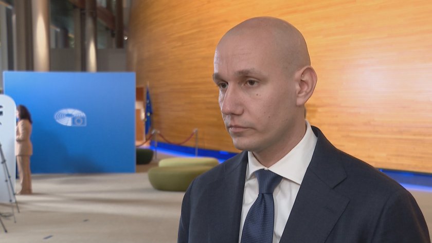 Лидерите на ЕС водят трескави преговори с унгарския президент Виктор