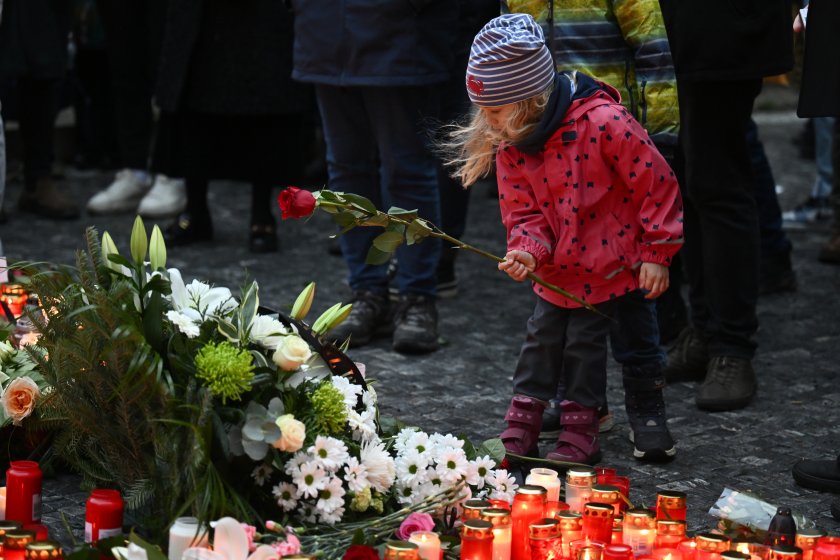 Чехия продължава да търси отговор на въпроса какви са мотивите