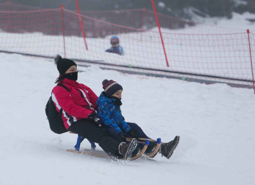 Започна поетапното отваряне на ски зоната на Витоша