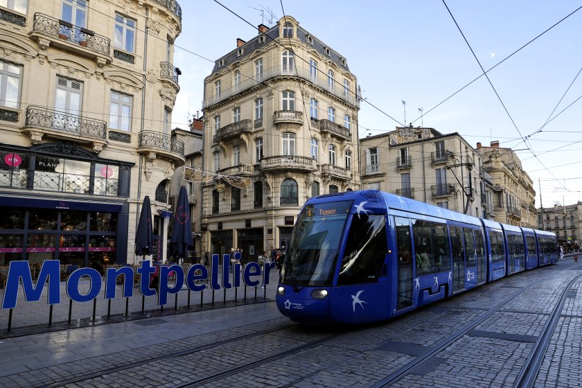 монпелие превръща големия френски град безплатен транспорт