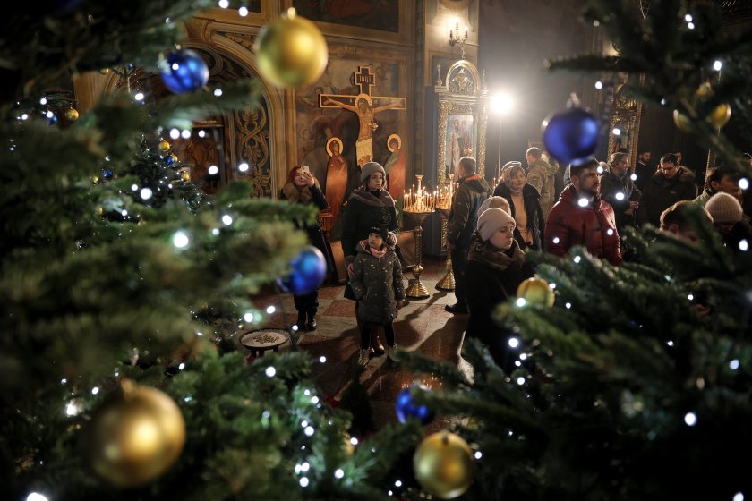 Украйна за първи път посрещна Коледа заедно със Западния свят.