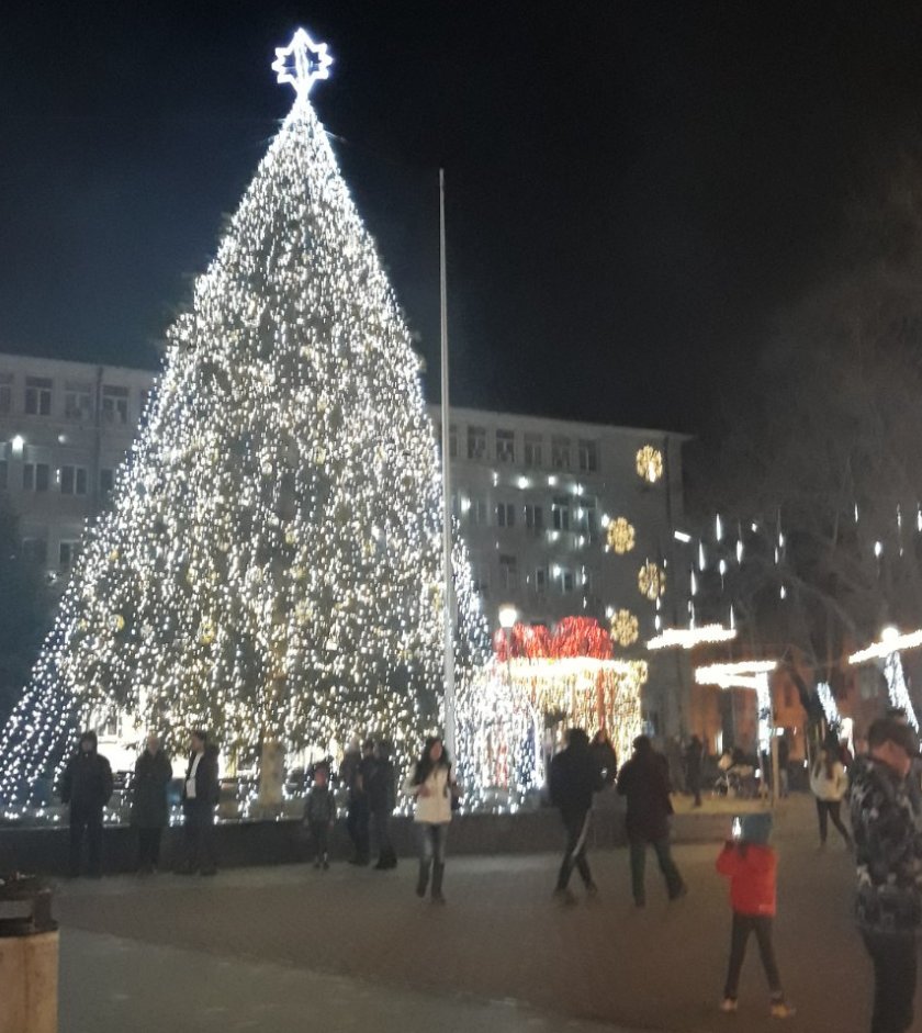 И във Варна спазват традицията за посрещане на Нова година