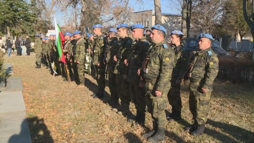 В Русе почетоха паметта на загиналия в Кербала офицерски кандидат Антон Петров