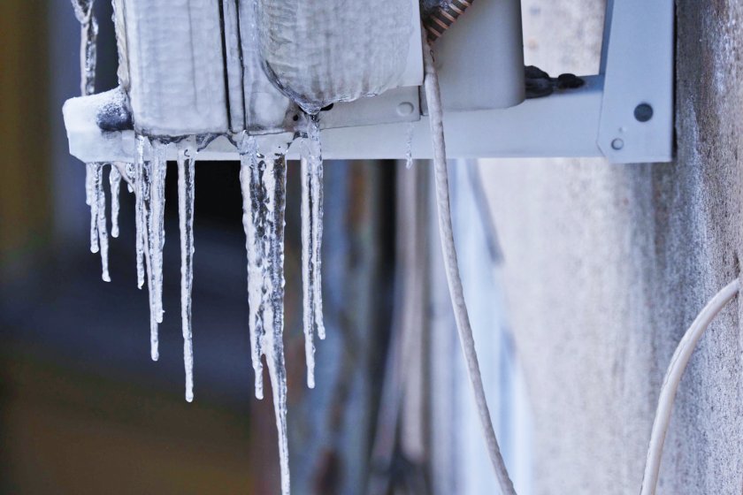 Минималните температури днес ще бъдат между минус 9° и минус