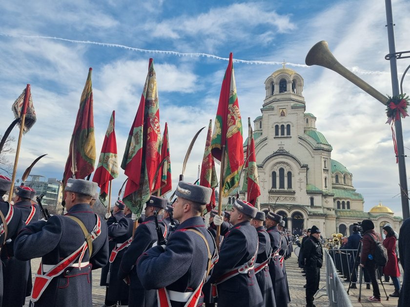 Водосвет на бойните знамена на Българската армия беше отслужен за Богоявление