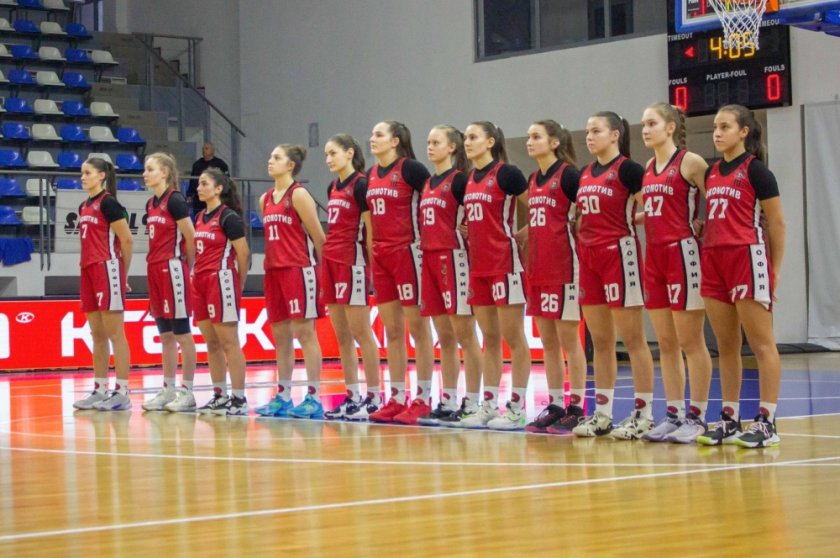 Отборът на Локомотив София записа осмата си победа от началото