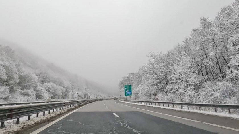 апи призовава шофьорите пътуват коли подготвени зимни условия