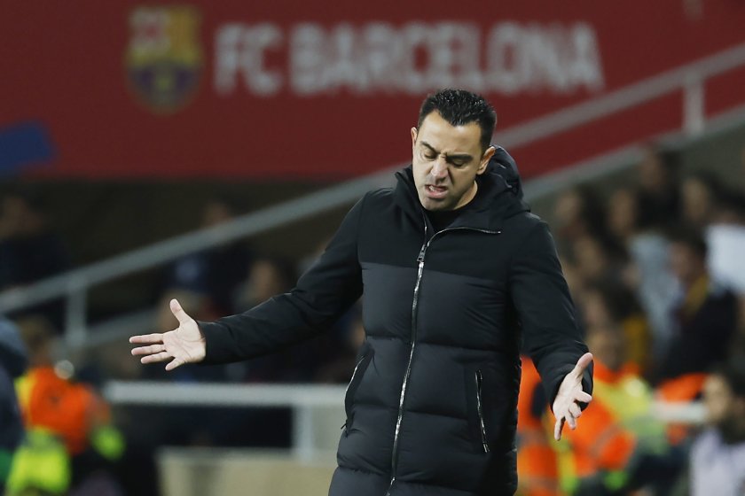 Шави Ернандес продължава да се ползва с доверието на президента на Барселона Жоан Лапорта