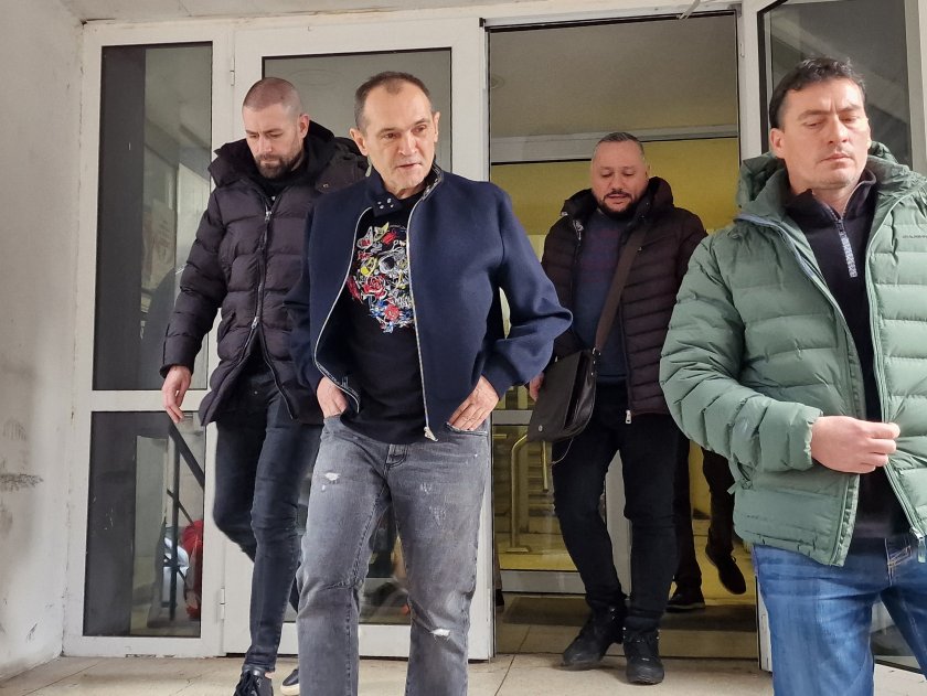 Акция срещу Васил Божков: Полицията обискира офиси на хазартния бос (ОБЗОР)