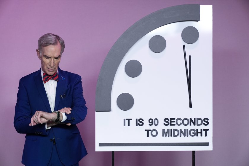 Снимка: Часовникът на Страшния съд остана на 90 секунди до полунощ