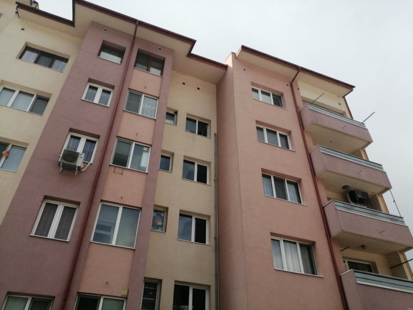 Мъж е намерен убит в Девин, подозират брат му за престъплението