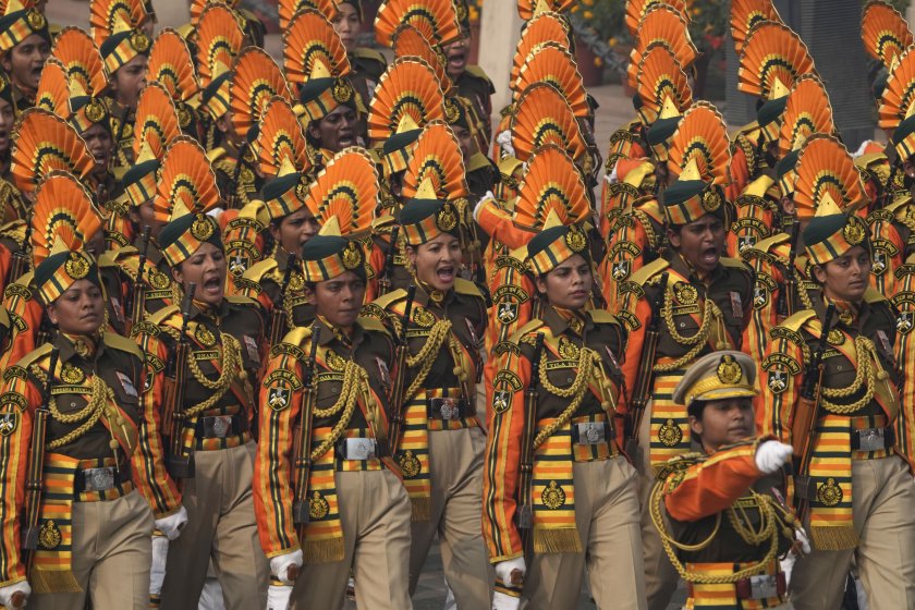 Индия отбеляза Деня на републиката със зрелищен военен парад