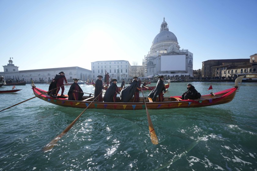 карнавалът венеция обръща поглед екзотиката изтока снимки