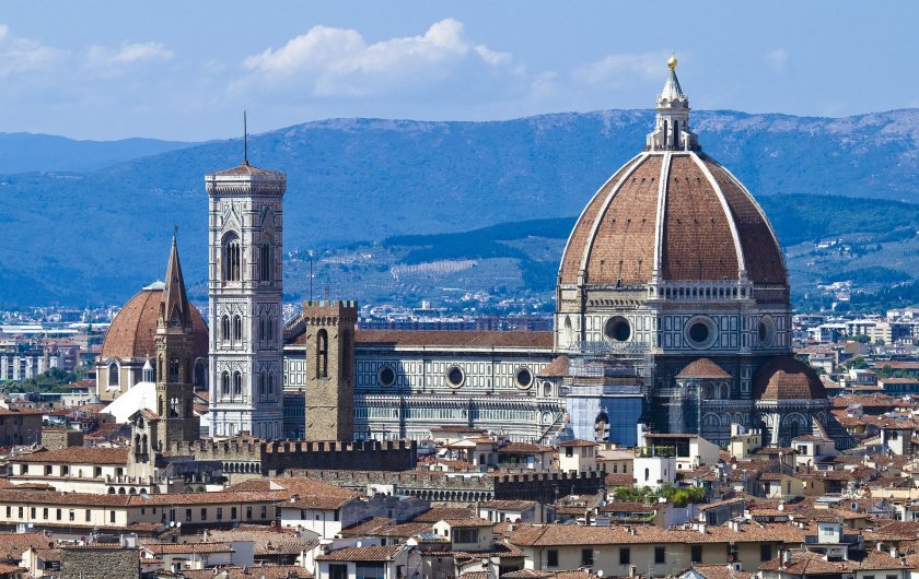 Масовият туризъм е превърнал Флоренция в проститутка, каза директорката на