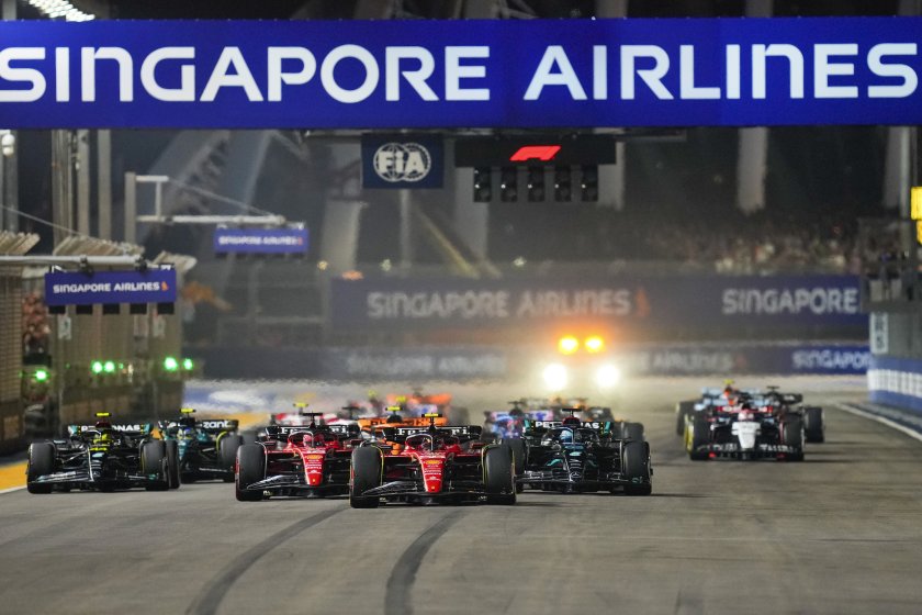 сайнц удържа натиска сингапур осигури първа победа ферари 2023 формула
