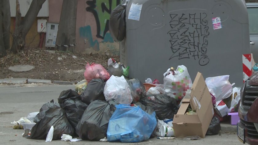 Кризата с боклука във Варна: До края на деня се очаква отпадъците да бъдат извозени