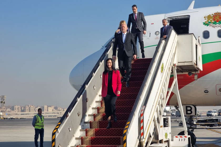 Вицепремиерът Мария Габриел е на официално посещение в Египет