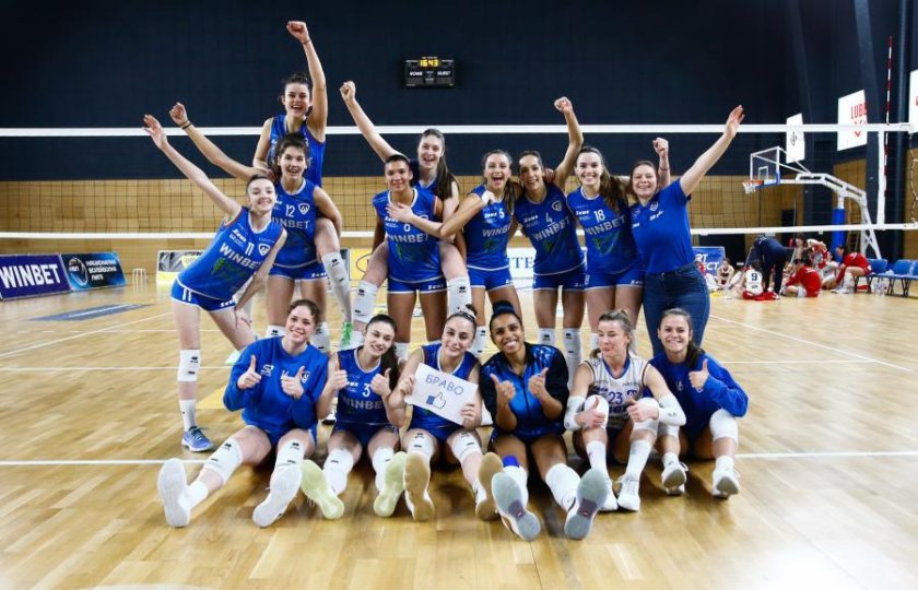 Третият и четвъртият в класирането на женското волейболно първенство Левски