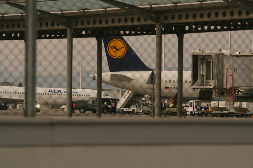 Заради стачка на наземния персонал на Луфтханза са отменени полети