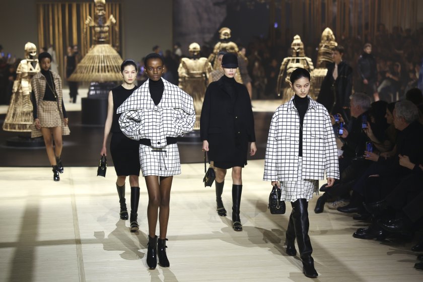 "Диор" представи новата си колекция на седмицата на модата в Париж (Галерия)