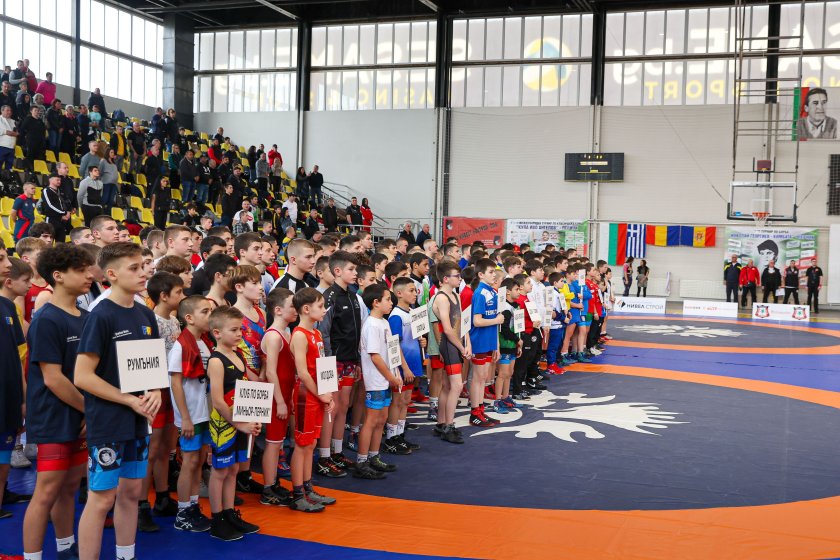 178 млади таланти събра турнира борба bdquoниколай георгиев кимбатаldquo перник