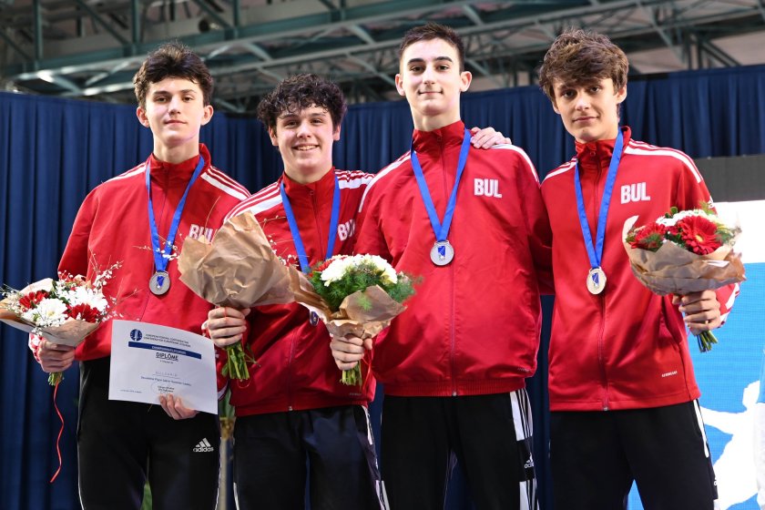 българските сабльори спечелиха сребърни медали европейското първенство кадети италия