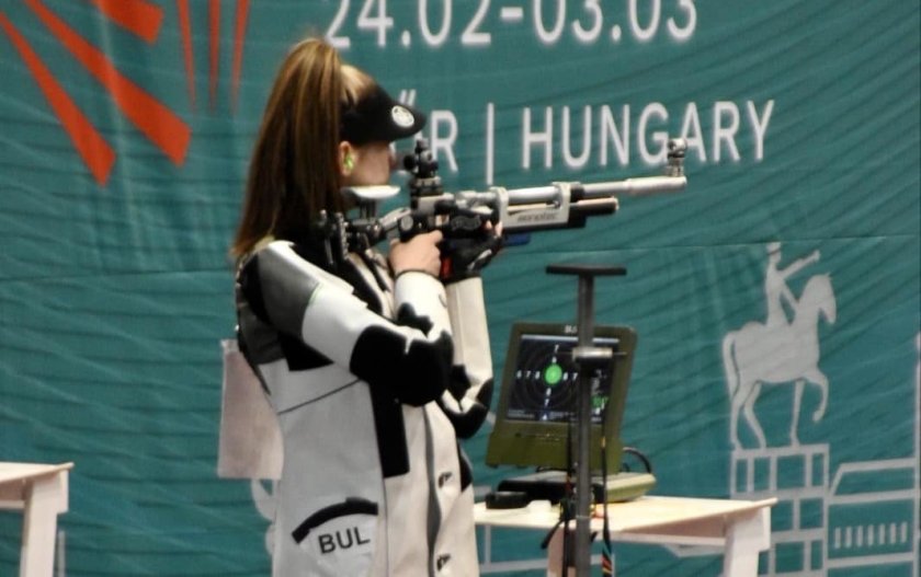 Дебютантката Мариета Канева се класира на пето място на пушка