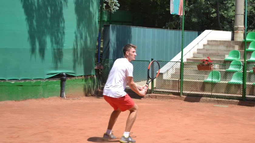 Българският тенисист Леонид Шейнгезихт започна с победа на турнира по