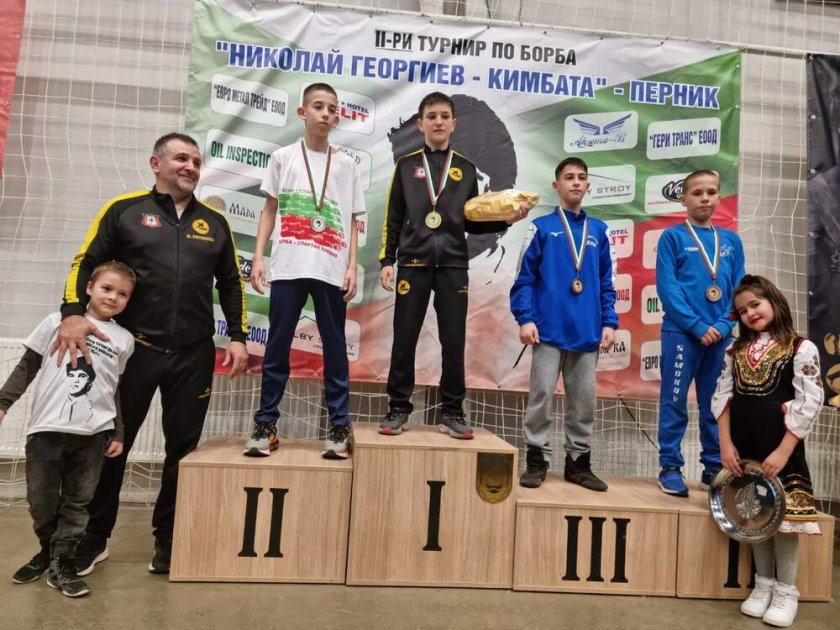 близо 200 млади борци пет държави участват издание турнира николай георгиев кимбата
