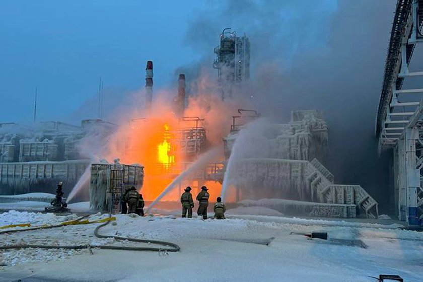 Снимка: Пожар избухна в най-големия завод на руски производител на стомана НЛМК