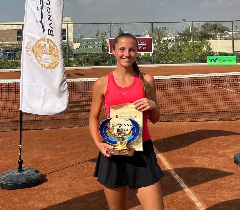 16-годишната Росица Денчева е полуфиналистка на тенис турнира за жени в Ираклион