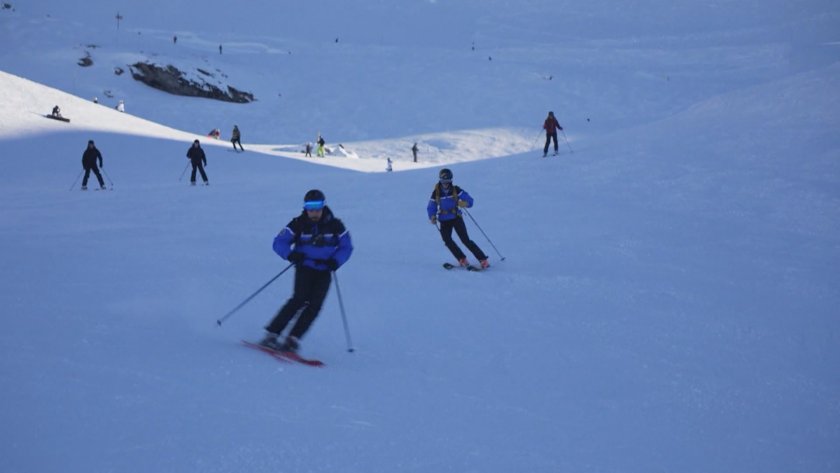 Ски-патрули следят за наркодилъри във Френските Алпи