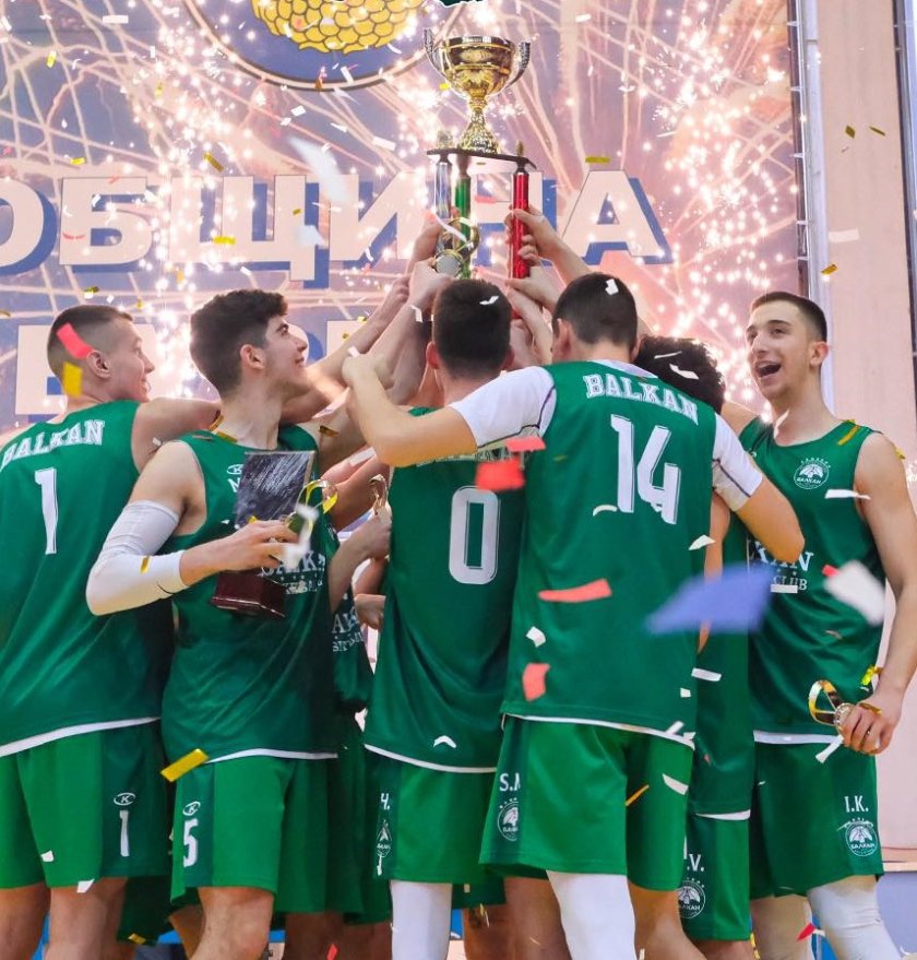 баскетболистите балкан спечелиха втори път купата ббл