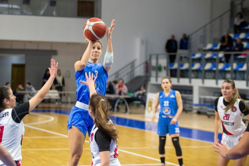 Баскетболистката на Монтана 2003 Янина Тодорова беше избрана за MVP