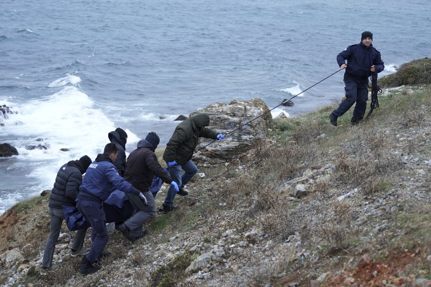 Спад на миграционния натиск през Балканите, отчитат от Фронтекс