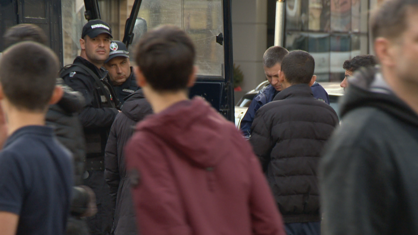 Шестима са задържани за двата побоя в центъра на София.