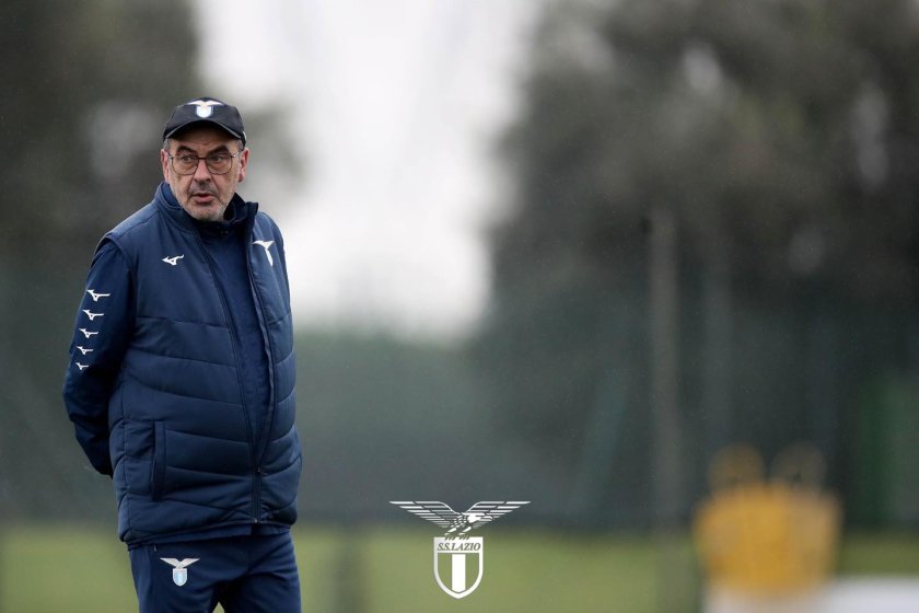 Старши треньорът на Лацио Маурицио Сари напусна римския клуб, съобщава