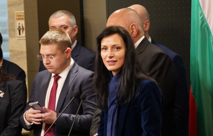 Очаквам извинение за епитетите и обидите. За 9 месеца не