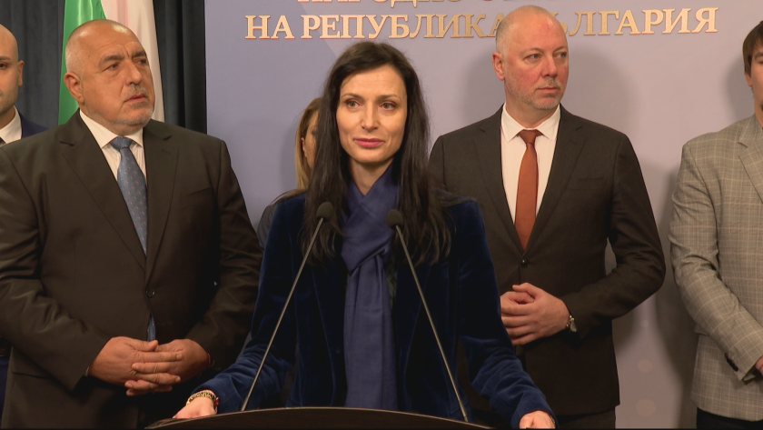 Очаквам извинение за епитетите и обидите. За 9 месеца не