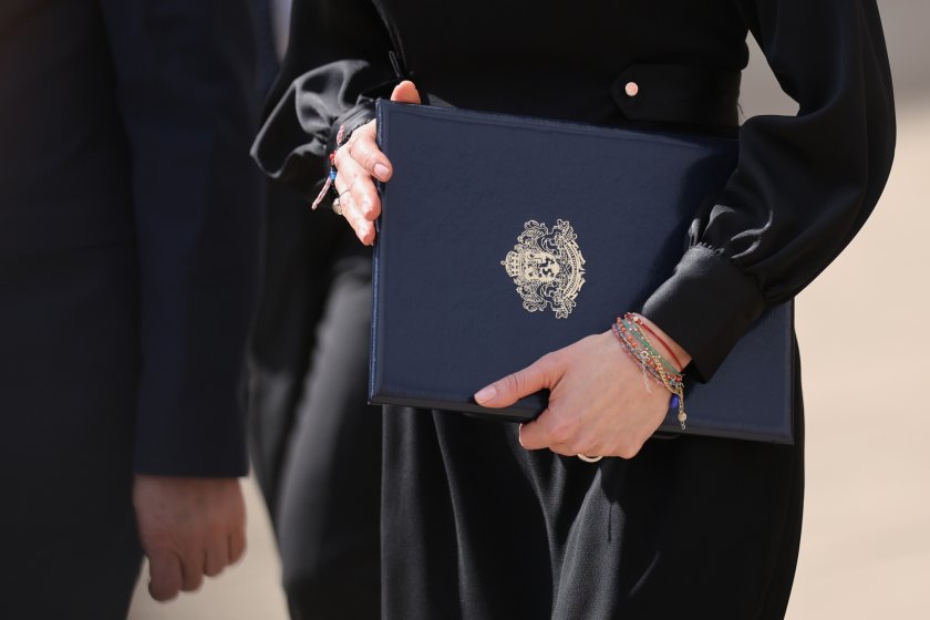 Мария Габриел върна изпълнен мандата на президента Румен Радев. Тя