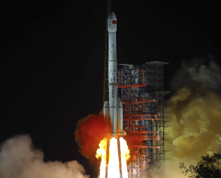 Китай изстреля в Космоса спътник, който ще бъде част от