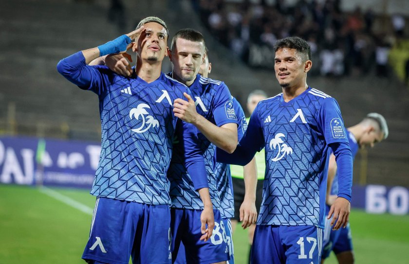 Отборът на Левски надигра с 2:0 Славия в столично дерби